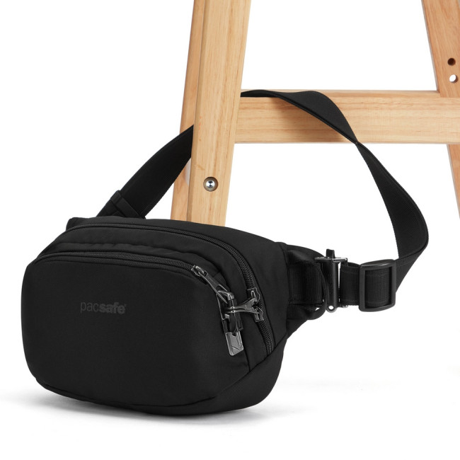 Поясная сумка антивор Pacsafe V Hip Pack, Black, 4 л. Поясная сумка антивор Pacsafe V Hip Pack, Black, 4 л.