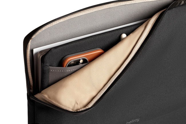 Чехол для ноутбука Bellroy Laptop Caddy 16 - Slate Чехол для ноутбука Bellroy Laptop Caddy 16 - Slate