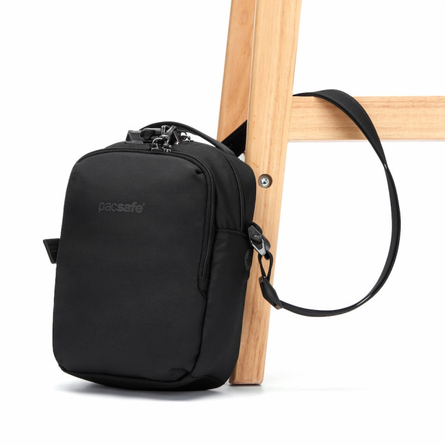 Сумка антивор Pacsafe V Companion Crossbody, Jet Black, 5 л.